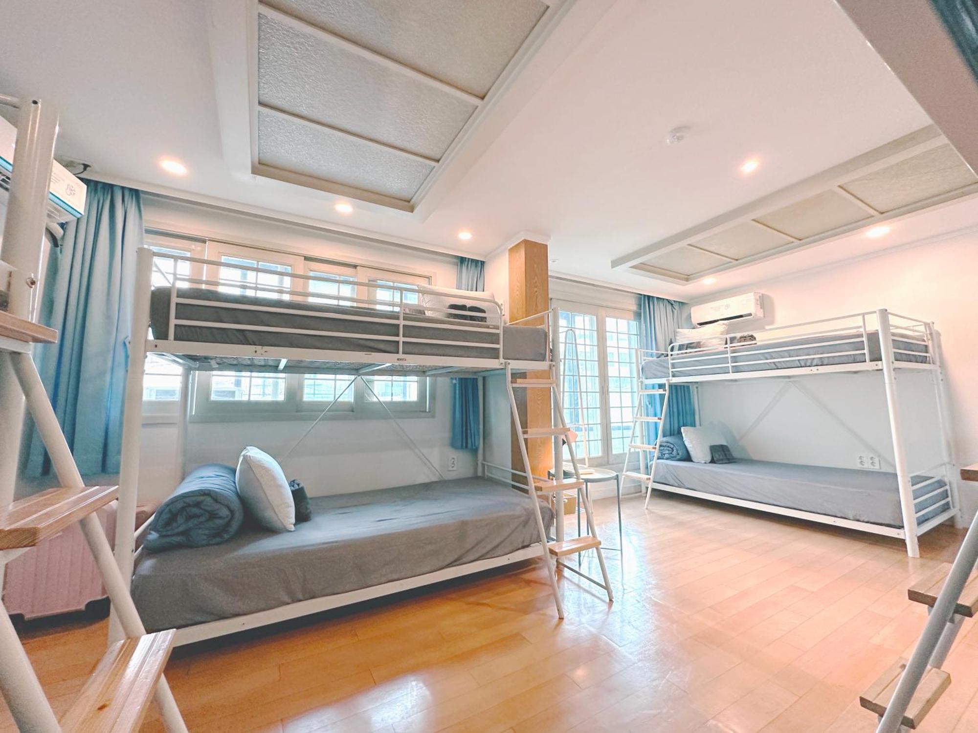 Oyo Rooftop Hotel 3*